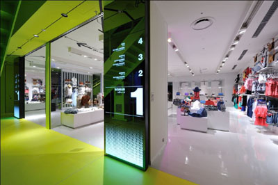 20110418bershka2.jpg