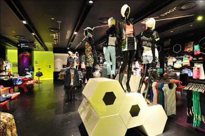 20110418bershka4.jpg