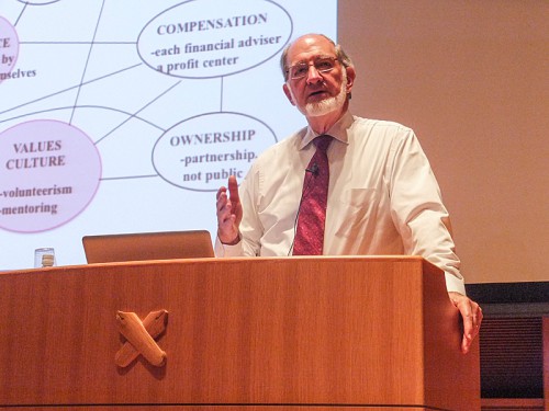 スティーブン・P・ブラッドリー HBS名誉教授