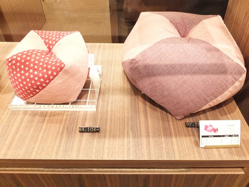 小さなクッション