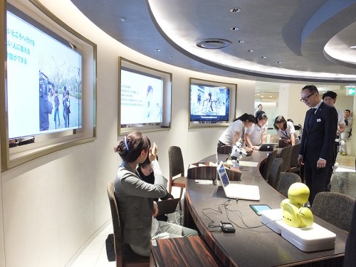 プロモーションコーナーのカウンター