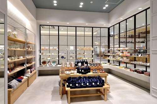 テーブルウエアコーナー