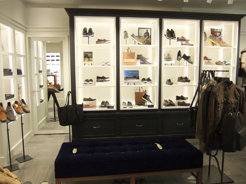 メンズの壁面ディスプレイ