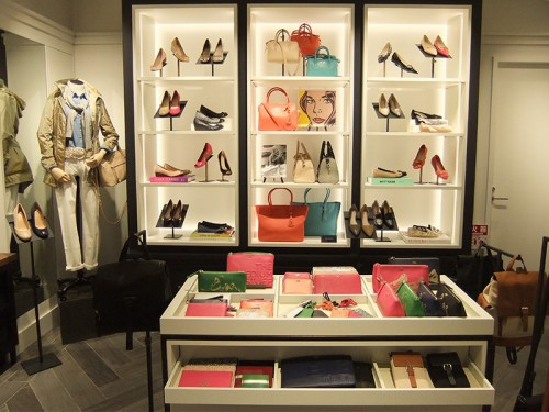 バッグやスモールグッズ