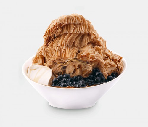 看板メニューのタピオカミルクティーかき氷