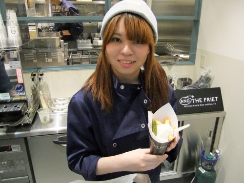 看板メニューのFLOWER／レギュラー税込630円