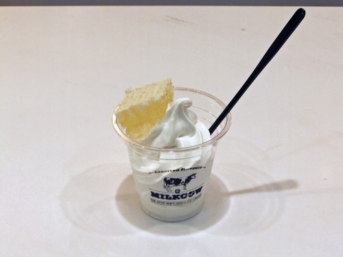 看板メニューのMilky cube630円