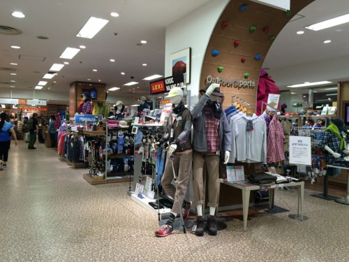 アウトドアウェアコーナー