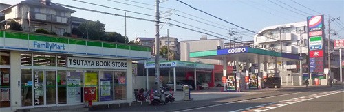 ファミリーマート小浦平戸二丁目店