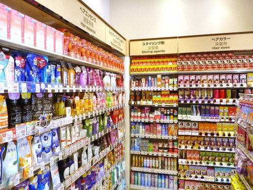 品ぞろえは既存店で外国人に人気商品を意識