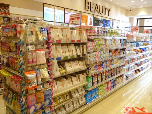 外国人に人気のストッキングも販売