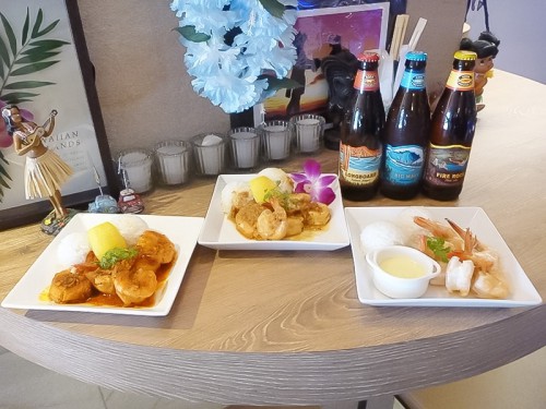 看板メニューのガーリックシュリンプ