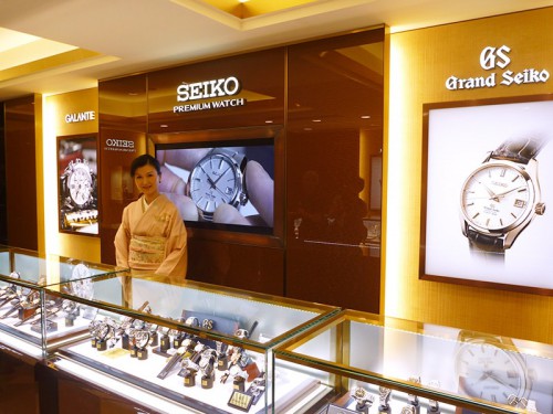 和服のスタッフ