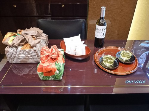 日本茶と風呂敷