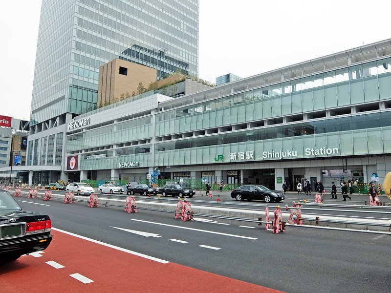 JR新宿駅新南口／目標年商200億円、ルミネが新商業施設「NEWoMan」開業