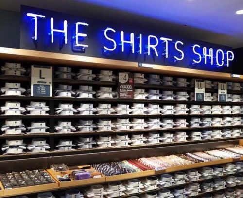 THE SHIRTS SHOPのネオンサイン