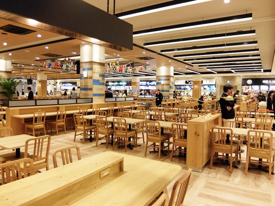 湘南Food Hallの座席