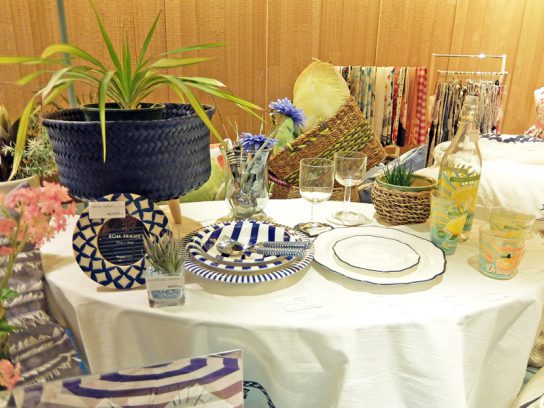 食器も充実させた