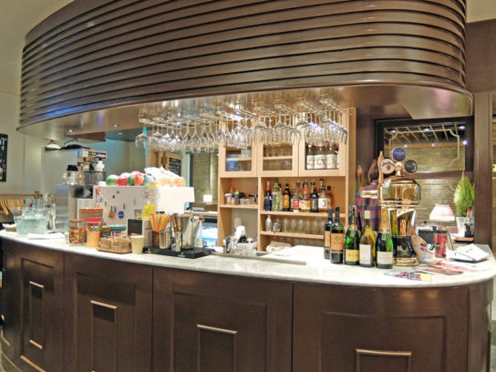 Bistro MULCHEEのBARコーナー