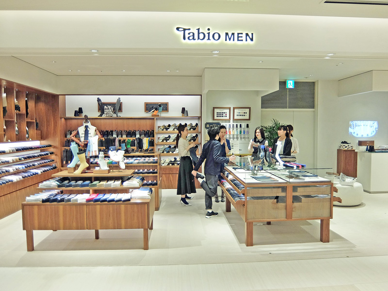 タビオ／GINZA SIXに、新業態の旗艦店をオープン
