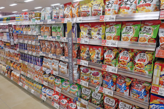 朝食需要の高まるグラノーラを豊富に品ぞろえ