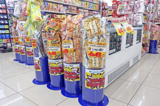 円筒型什器を新採用