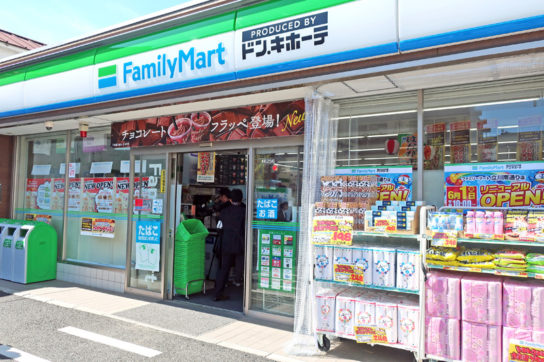 ファミマとドンキの共同店舗