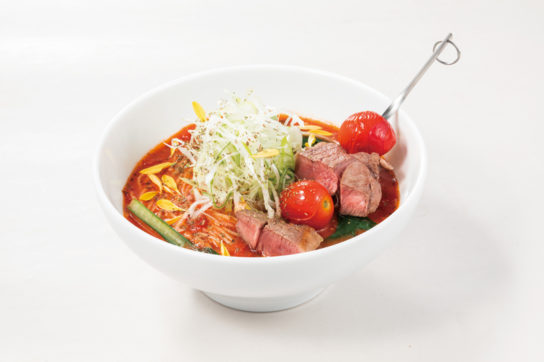 太陽のラムスパイストマト麺