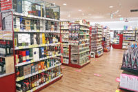 スーパーマーケット／7月は天候不順も成城石井4.0％増、MV北海道0.2％増
