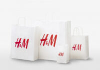 H＆M／ショッピングバッグ有料化により1年で使用量53％減