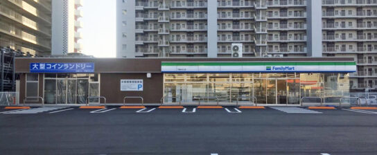 ファミリーマート千葉みなと店