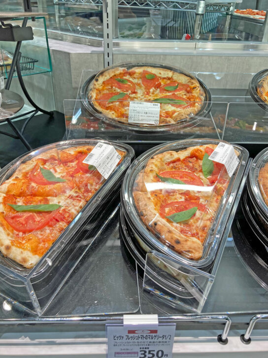 窯焼きピザの一例