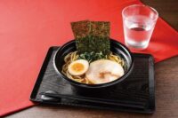 ローソン／家系ラーメン吉村家監修のホット麺とおにぎりを発売