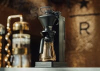 スターバックス／バルミューダと開発した店の味を再現するコーヒーメーカー