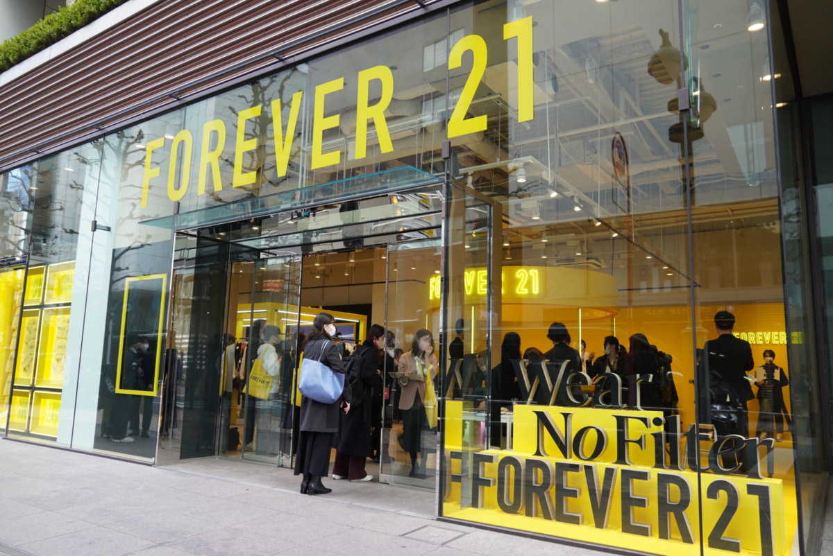 FOREVER21／渋谷にポップアップストア、新作120点を展示 | 流通ニュース