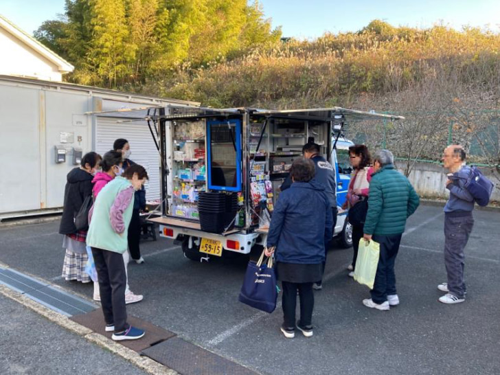 枚方市で移動販売車の様子