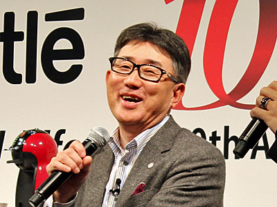 事業戦略を説明する高岡浩三代表取締役兼CEO
