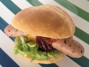 ソーセージドッグ 240円（税込）／1個