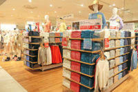 ユニクロ／3月の既存店売上13％増、春夏商品・ジーンズ販売好調