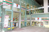 セブンイレブン／2月期の全店日販4000円減の65万3000円