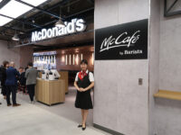 マクドナルド／1～3月売上高4.9％増、営業利益8.2％減