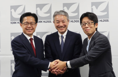 ヨークHD／イトーヨーカドーはフード＆ドラッグに集中、既存店改装を強化