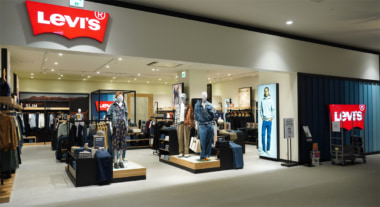 イオンモール須坂／リーバイスやベイフローなど長野初出店のファッション専門店が集結