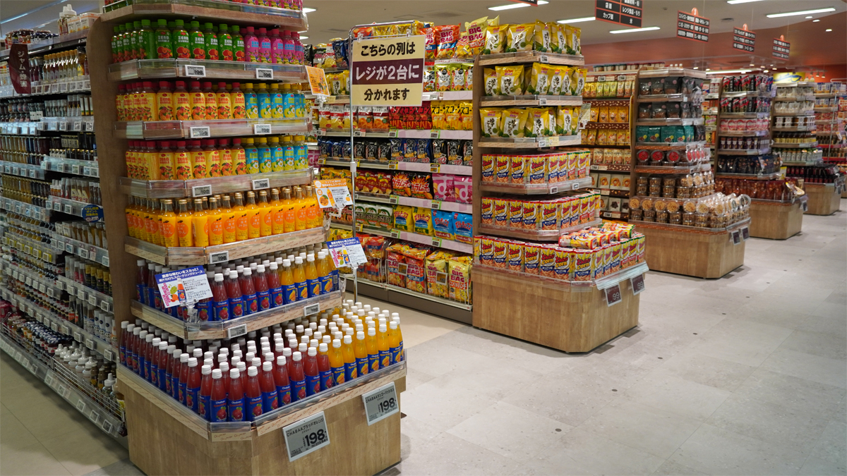 エンドに新しい什器を採用