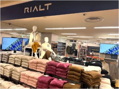 トライアルHD／自社アパレルPB初の専門店「RIALT」西友三軒茶屋店にオープン
