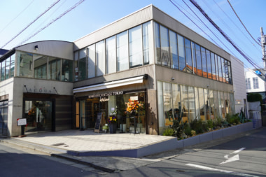 コメ兵／表参道にヴィンテージ専門店の2号店オープン、年間売上12億円目指す