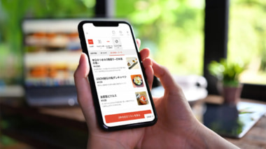 favy／モバイルオーダー活用、フードホールの客席シェアで売上アップ